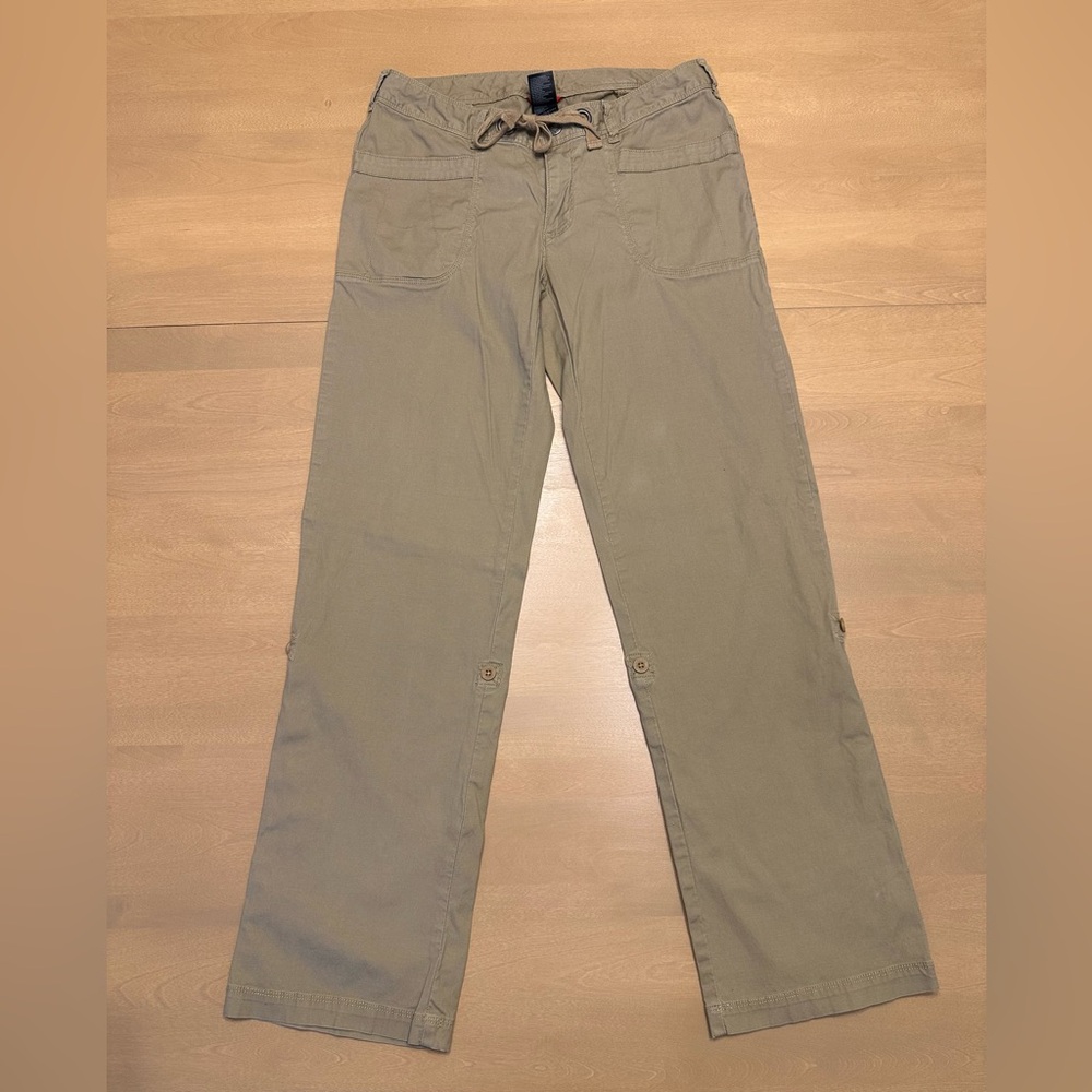 The North Face Nobel Stretch Pants Womens 8 Khaki Roll Up Hiking UPF 30 Outdoor